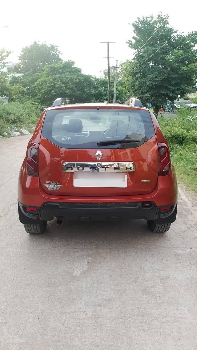 https://images10.gaadi.com/usedcar_image/3675953/original/processed_img2916373__used_car_2916373_1700214370.jpg?imwidth=6401