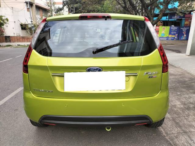 https://images10.gaadi.com/usedcar_image/3676006/original/processed_img2916402__used_car_2916402_1700216068.jpg?imwidth=6402