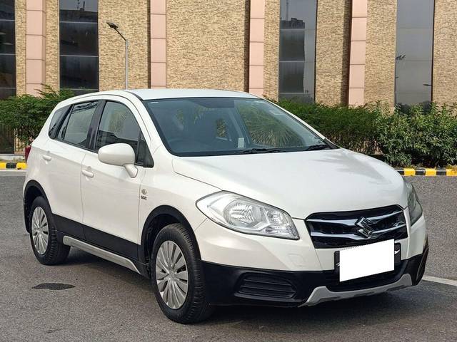 https://images10.gaadi.com/usedcar_image/3676019/original/processed_img2916408__used_car_2916408_1700216387.jpg?imwidth=6400