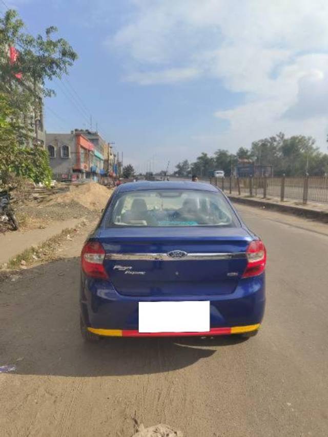https://images10.gaadi.com/usedcar_image/3676062/original/processed_bfb0722c-5324-4435-a820-ae8f73ad80aa.jpg?imwidth=6401