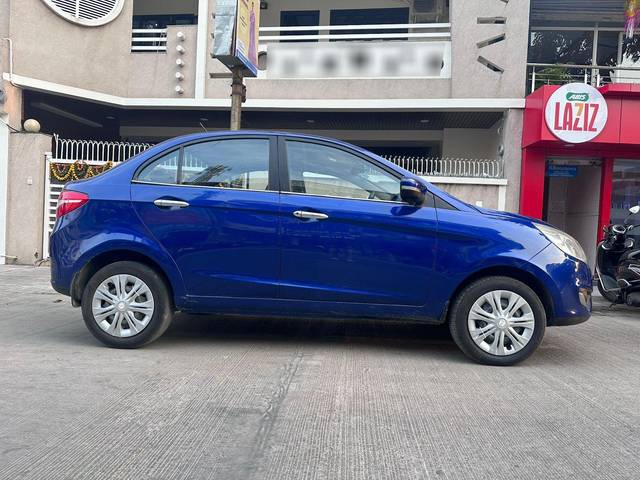 https://images10.gaadi.com/usedcar_image/3676069/original/processed_img2916439__used_car_2916439_1700217520.jpg?imwidth=6401