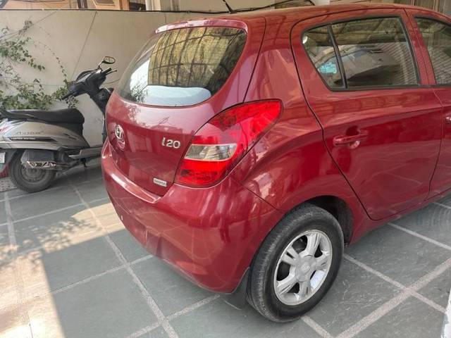 https://images10.gaadi.com/usedcar_image/3676081/original/processed_6be797f5-05f5-43c3-b1ef-034018408509.jpg?imwidth=6402