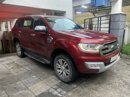 Ford Endeavour 2.2 Titanium AT 4X2