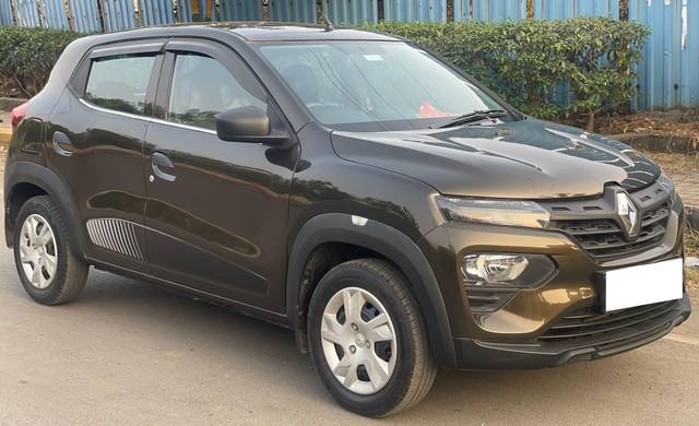 https://images10.gaadi.com/usedcar_image/3676247/original/processed_img2916546__usedcar_img_4698_90811700222468_1700222493.jpeg?imwidth=6400