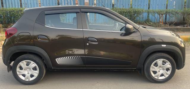 https://images10.gaadi.com/usedcar_image/3676247/original/processed_img2916546__usedcar_img_4699_90811700222468_1700222491.jpeg?imwidth=6401