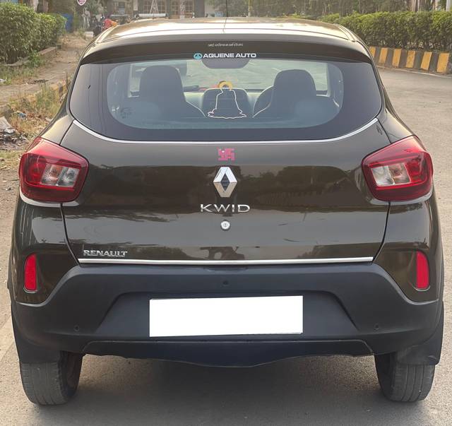 https://images10.gaadi.com/usedcar_image/3676247/original/processed_img2916546__usedcar_img_4701_90811700222468_1700222494.jpeg?imwidth=6402