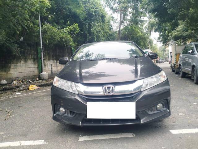 https://images10.gaadi.com/usedcar_image/3676280/original/processed_img2916566__usedcar_tn09cd0424_21__2916566_1700224080.jpeg?imwidth=6400