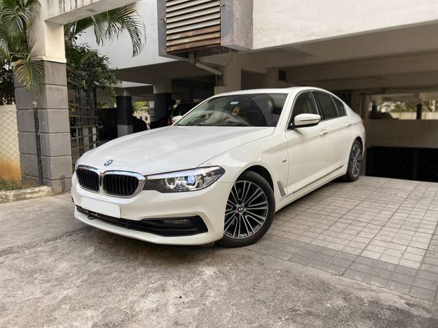 https://images10.gaadi.com/usedcar_image/3676304/original/img2916578__usedcar_img_3098_2916578_1700224574.jpeg?imwidth=6401