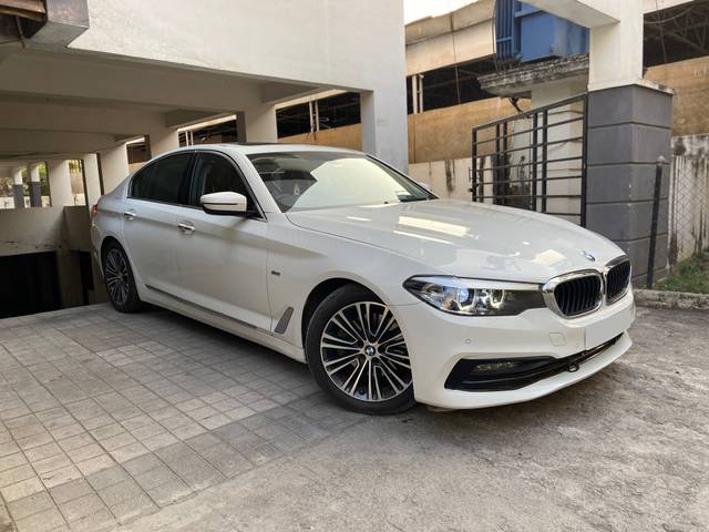 https://images10.gaadi.com/usedcar_image/3676304/original/img2916578__usedcar_img_3101_2021700224406_1700224423.jpeg?imwidth=6400