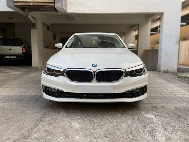 https://images10.gaadi.com/usedcar_image/3676304/original/processed_img2916578__usedcar_1_2021700224406_1700224422.jpeg?imwidth=6402