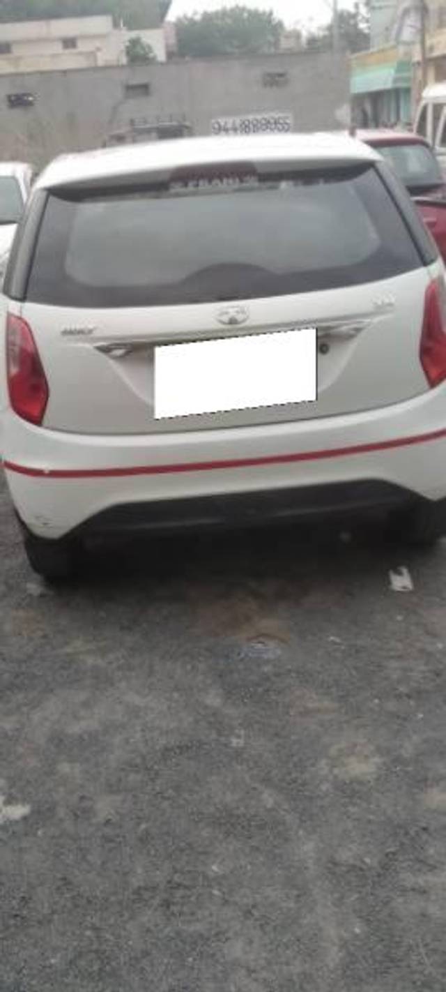 https://images10.gaadi.com/usedcar_image/3676333/original/processed_5ff12587-34bb-4da7-b6fe-3dc28787108c.jpg?imwidth=6402