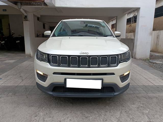 https://images10.gaadi.com/usedcar_image/3676362/original/processed_img2916612__usedcar_img20220624164829_2021700225962_1700226011.jpg?imwidth=6402