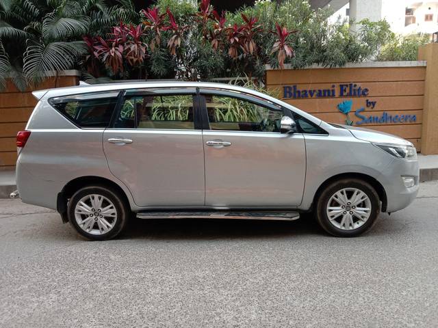 https://images10.gaadi.com/usedcar_image/3676485/original/processed_img2916681__used_car_2916681_1700228947.jpg?imwidth=6401