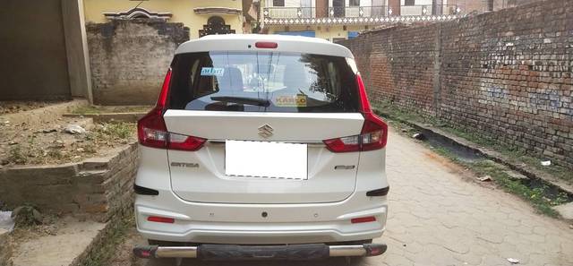 https://images10.gaadi.com/usedcar_image/3676497/original/processed_595aa5d8-3a82-4f1d-8169-3d31f52181aa.jpg?imwidth=6401