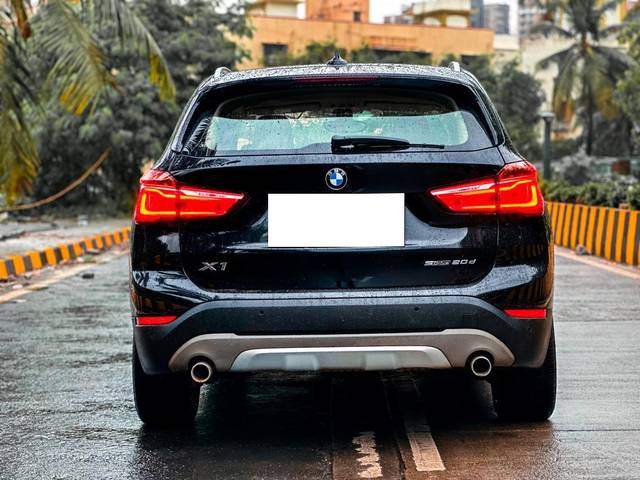 https://images10.gaadi.com/usedcar_image/3676498/original/processed_img2916682__usedcar_2437d95e_2560_44ab_82f8_188208f2caf5_5731700230047_1700230051.jpg?imwidth=6402