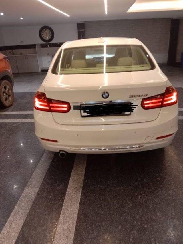 https://images10.gaadi.com/usedcar_image/3676505/original/processed_fbafd459-9607-425c-b454-3a813a00e15c.jpeg?imwidth=6402