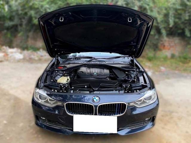 https://images10.gaadi.com/usedcar_image/3676550/original/processed_img2916693__used_car_2916693_1700233319.jpg?imwidth=6401
