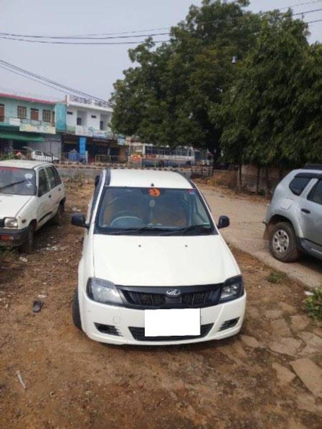 https://images10.gaadi.com/usedcar_image/3676653/original/processed_dcd77c2d-3319-4f80-8a2d-f25ea1ed997b.jpeg?imwidth=6400