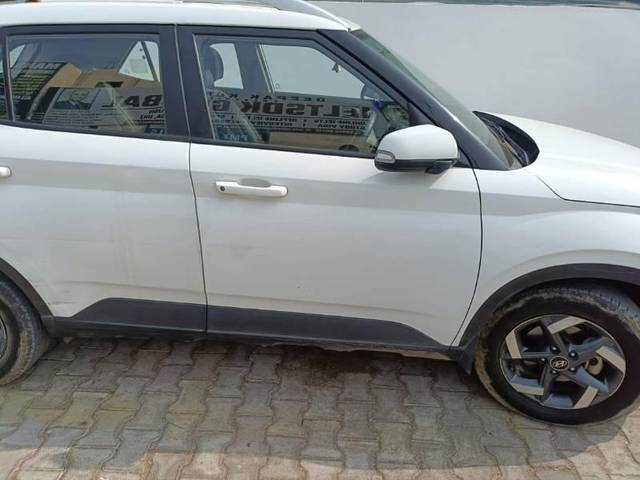 https://images10.gaadi.com/usedcar_image/3676708/original/processed_20500162-ce1d-4f80-988d-f0fb1ab773e0.jpg?imwidth=6400