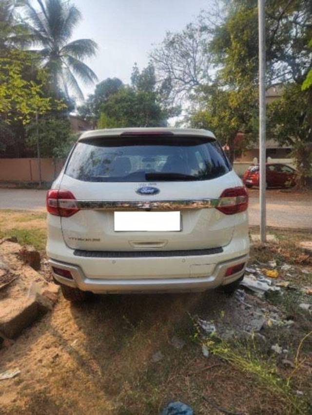 https://images10.gaadi.com/usedcar_image/3676786/original/processed_34c62fec-3c4f-40c6-a335-ab17c27e93c1.jpeg?imwidth=6401