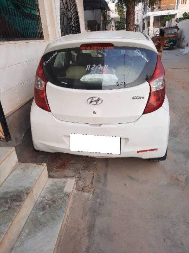 https://images10.gaadi.com/usedcar_image/3676830/original/processed_8c90c101-61e5-4995-ac1f-661fa5efd162.jpg?imwidth=6402