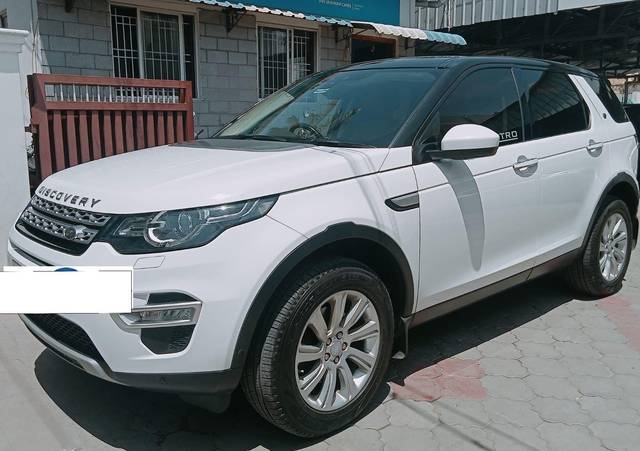 https://images10.gaadi.com/usedcar_image/3676865/original/processed_img2916730__usedcar_2_5701700267662_1700267678.jpeg?imwidth=6402