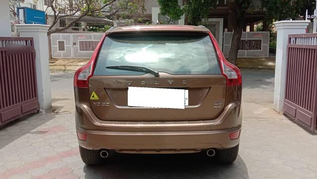 https://images10.gaadi.com/usedcar_image/3676867/original/processed_img2916731__usedcar_18_5701700267846_1700267889.jpeg?imwidth=6402