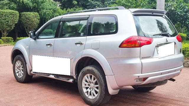 https://images10.gaadi.com/usedcar_image/3676870/original/processed_c5b23374-c554-4702-93ca-2c5cfb5246e6.png?imwidth=6401