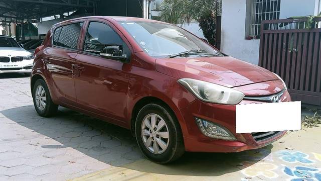 https://images10.gaadi.com/usedcar_image/3676875/original/processed_img2916736__usedcar_4_5701700268608_1700268634.jpeg?imwidth=6400