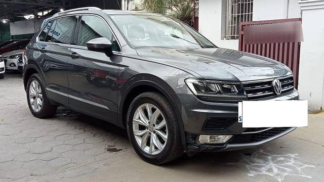 https://images10.gaadi.com/usedcar_image/3676879/original/processed_img2916738__usedcar_4_5701700268990_1700269011.jpeg?imwidth=6400