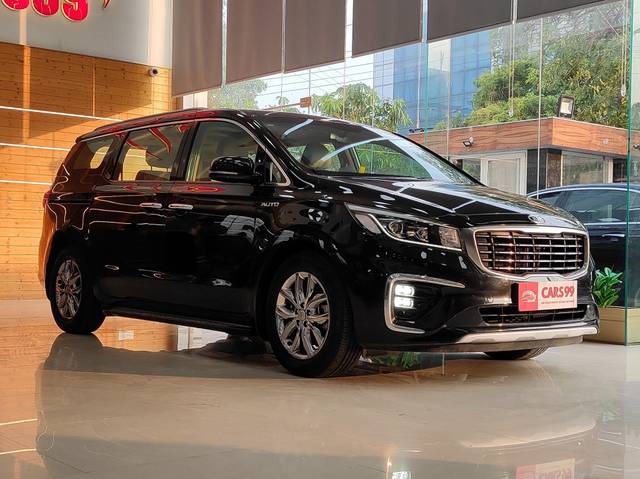 https://images10.gaadi.com/usedcar_image/3676943/original/processed_img2916745__used_car_2916745_1700277638.jpg?imwidth=6400