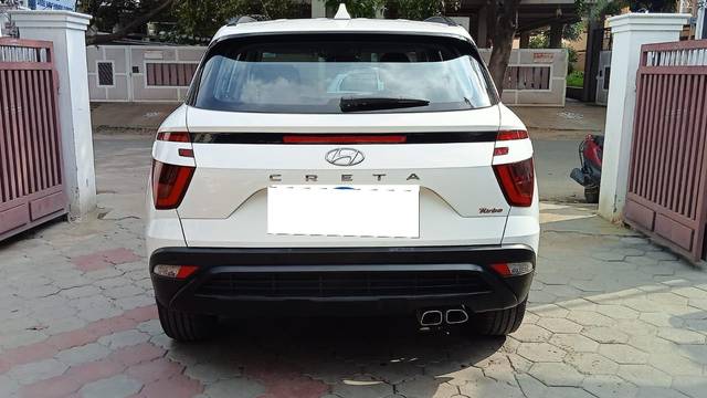 https://images10.gaadi.com/usedcar_image/3676957/original/processed_img2916749__usedcar_20_5701700278522_1700278548.jpeg?imwidth=6402