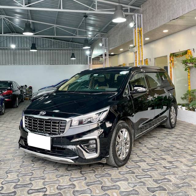 https://images10.gaadi.com/usedcar_image/3676978/original/processed_img2916753__used_car_2916753_1700280576.jpg?imwidth=6400