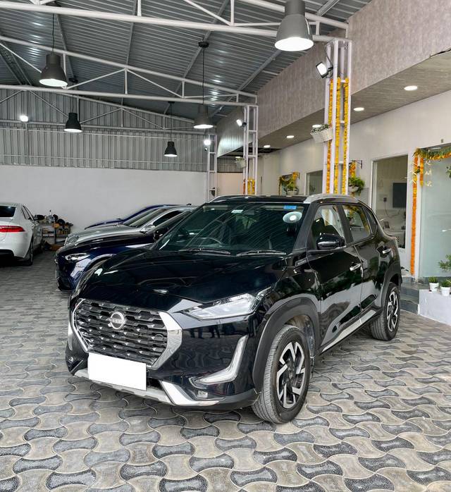 https://images10.gaadi.com/usedcar_image/3676987/original/processed_img2916757__used_car_2916757_1700280826.jpg?imwidth=6400