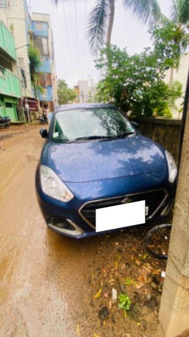 https://images10.gaadi.com/usedcar_image/3677009/original/processed_df9f6663-a83f-484f-83dc-65a3e1b57492.jpeg?imwidth=6400