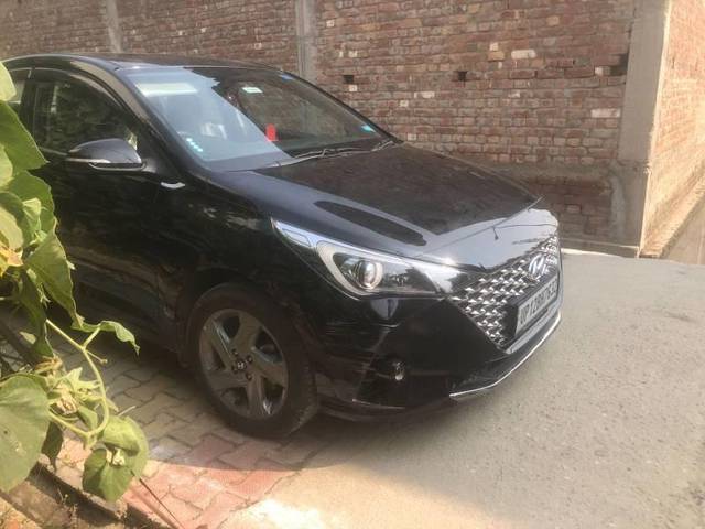 https://images10.gaadi.com/usedcar_image/3677067/original/processed_bd89c6e3-bf7f-4ce5-88a7-6047e99439fb.jpeg?imwidth=6400
