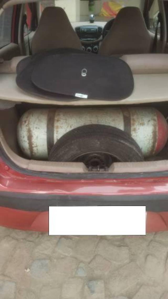 https://images10.gaadi.com/usedcar_image/3677238/original/processed_db58fc2d-d463-4e1f-9f1a-e69ecd0f381d.jpg?imwidth=6402