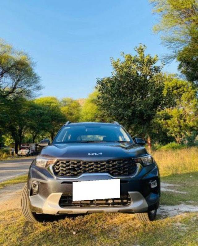 https://images10.gaadi.com/usedcar_image/3677281/original/processed_afafe78c-bc28-4eeb-91ce-239f5bc85ca6.jpeg?imwidth=6402