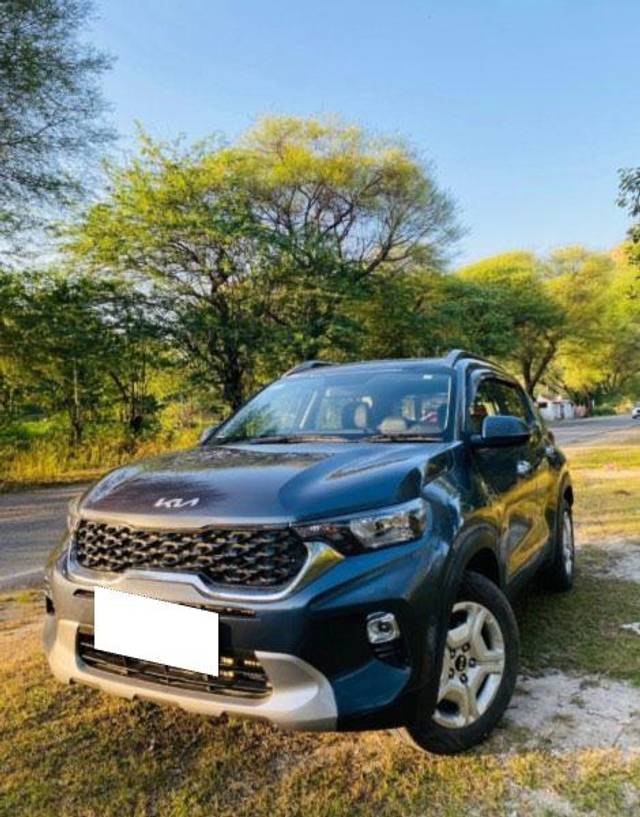 https://images10.gaadi.com/usedcar_image/3677281/original/processed_d9c39d30-afb6-4e91-90c2-65b2a64535b7.jpeg?imwidth=6401