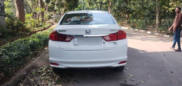 https://images10.gaadi.com/usedcar_image/3677310/original/11__VCC_1818125_96_1699685809.jpg?imwidth=6402