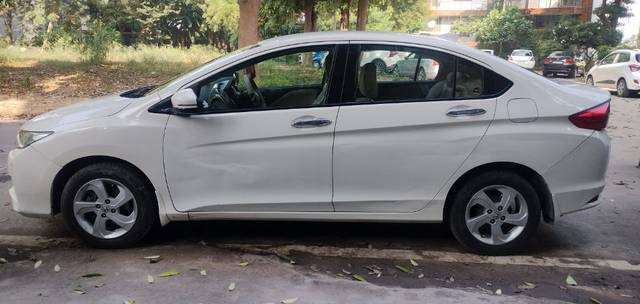 https://images10.gaadi.com/usedcar_image/3677310/original/11__VCC_IMG_1699678701251_1818125_95_1699680300.jpg?imwidth=6401