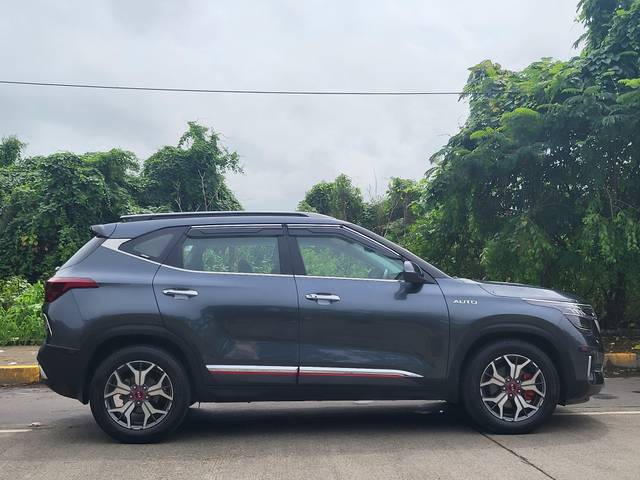 https://images10.gaadi.com/usedcar_image/3677450/original/processed_img2916995__usedcar_20230803_145157_9891700295395_1700295455.jpg?imwidth=6402
