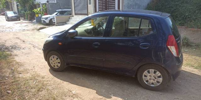 https://images10.gaadi.com/usedcar_image/3677475/original/11__VCC_IMG_1699684528441_1818227_95_1699684926.jpg?imwidth=6402