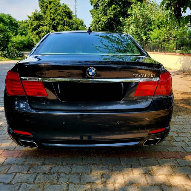 https://images10.gaadi.com/usedcar_image/3677498/original/processed_img2917032__used_car_2917032_1700296977.jpg?imwidth=6401