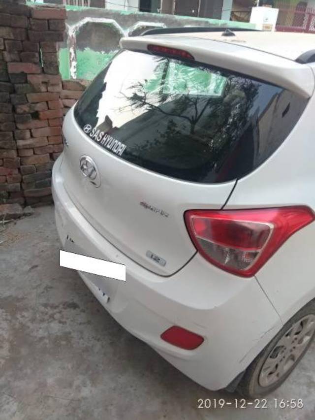 https://images10.gaadi.com/usedcar_image/3677500/original/processed_7cafc472-27cf-4be5-be6b-ec93e5da0446.jpg?imwidth=6401