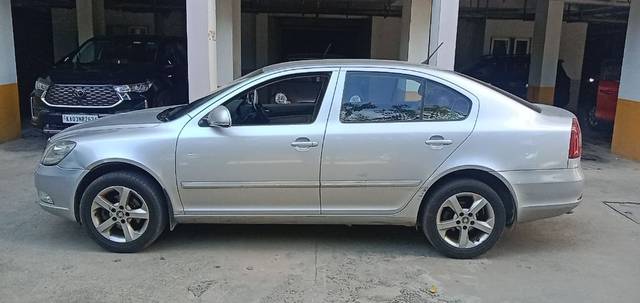 https://images10.gaadi.com/usedcar_image/3677586/original/11__VCC_IMG_1699689523533_1818281_95_1699689728.jpg?imwidth=6401