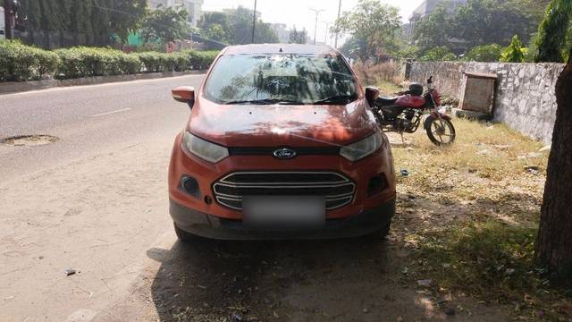 https://images10.gaadi.com/usedcar_image/3677589/original/11__VCC_1818189_94_1699691518.jpg?imwidth=6400