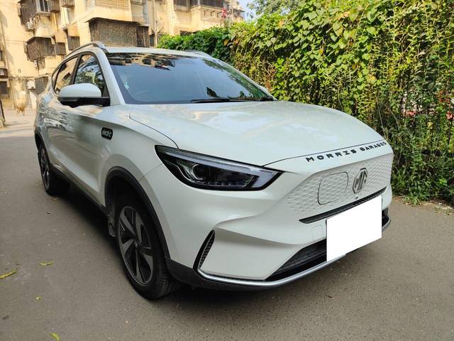 https://images10.gaadi.com/usedcar_image/3677653/original/processed_img2917116__usedcar_whatsappimage2023_11_17at112927am_1111700300908_1700300918.jpeg?imwidth=6400
