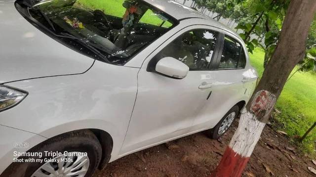 https://images10.gaadi.com/usedcar_image/3677701/original/processed_7ec22b3b-4112-4a5f-ba1e-c76abaeb40ed.jpg?imwidth=6400