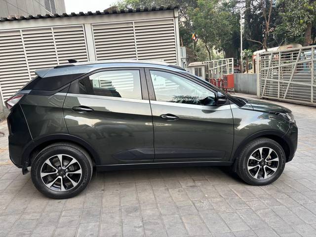https://images10.gaadi.com/usedcar_image/3677708/original/processed_img2917149__usedcar_whatsappimage2023_11_18at120238_2917149_1700302634.jpeg?imwidth=6401